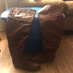 Boots, slightly worn